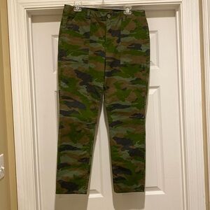 JCrew women’s camo pants size 12. Straight leg. Darling.